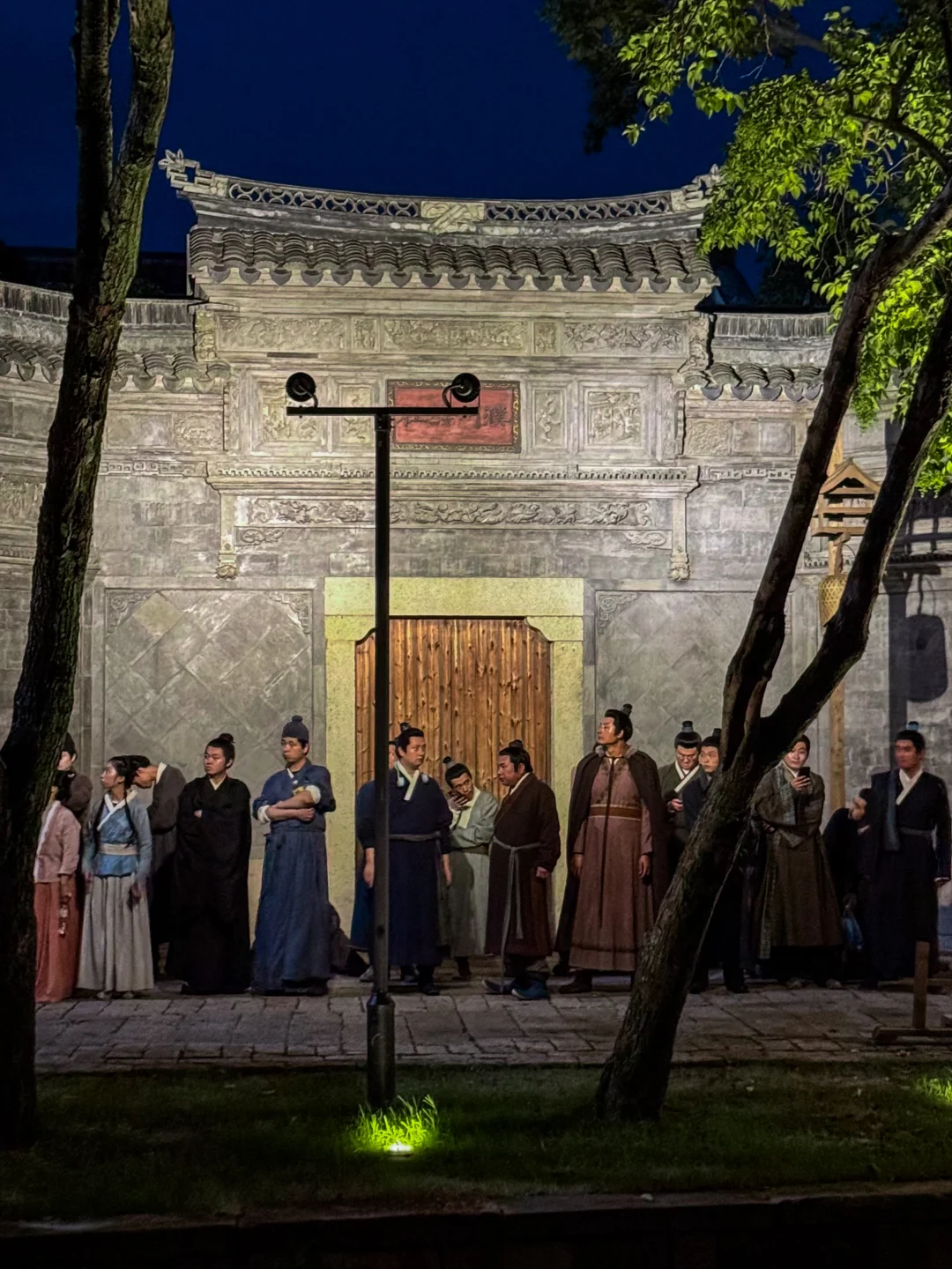 濮院古镇偶遇宋祖儿剧组