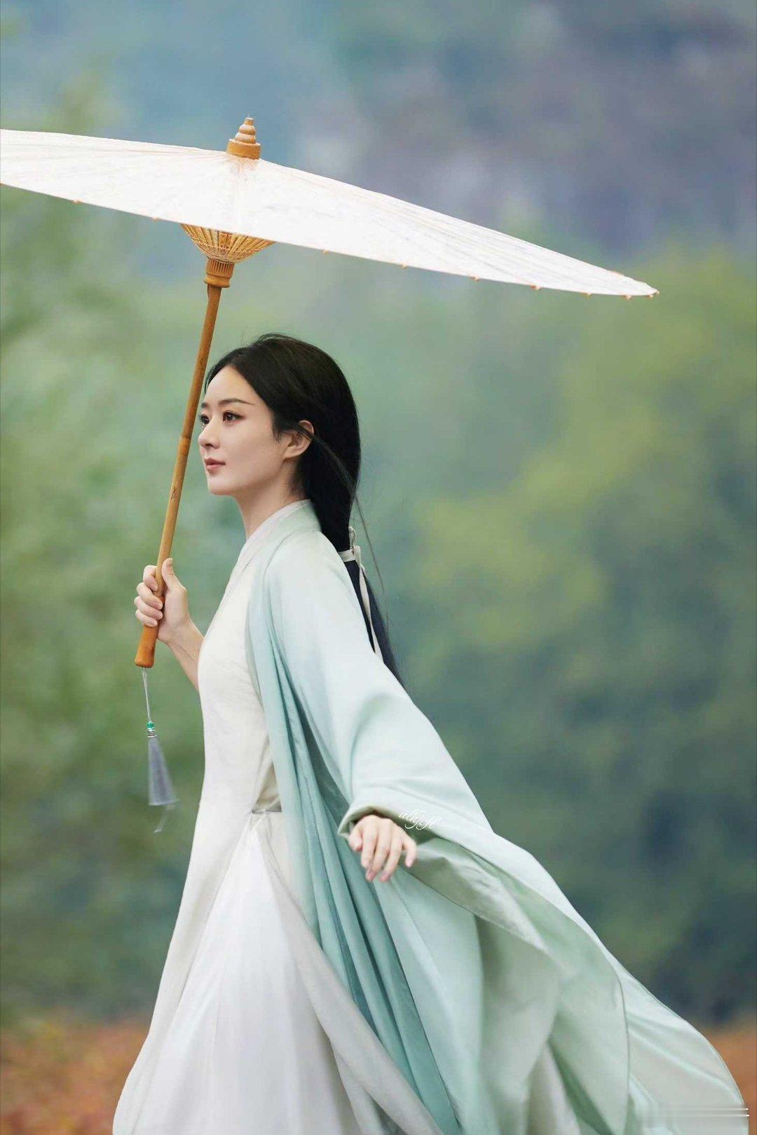 #赵丽颖[超话]# zly#赵丽颖沈璃# zly#赵丽颖李红樱#
遗憾的是送你出道的703人中没有我
​