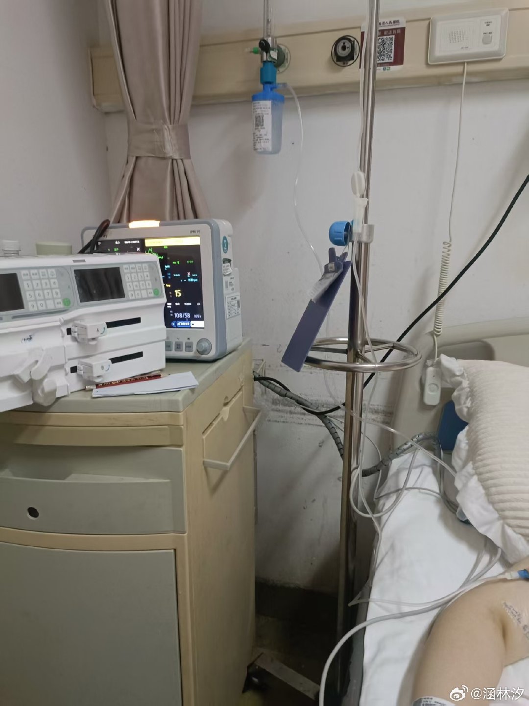 表妹高考后确诊淋巴瘤，化疗后病情加重，急需二次化疗费用。
家中财物尽数变卖，家庭本就拮据，收入拖欠，早已无力承担医药费。
只求大家力所能及搭把手，帮忙转发也行，救救这个刚成年的小姑娘，万分感恩🙏 #医院[超话]# ​