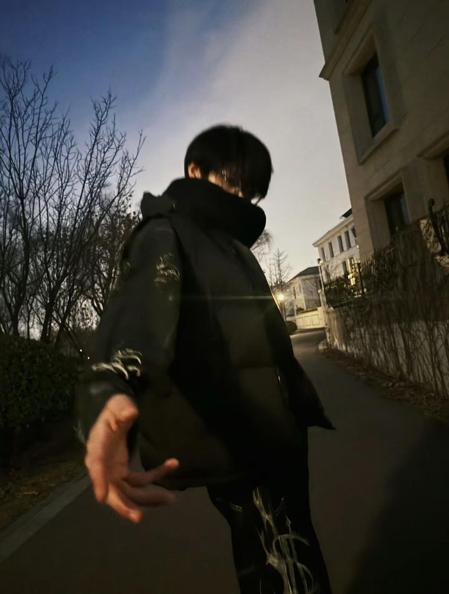那年男神邀我回家说给我看他的笔 整肃嬷 男神