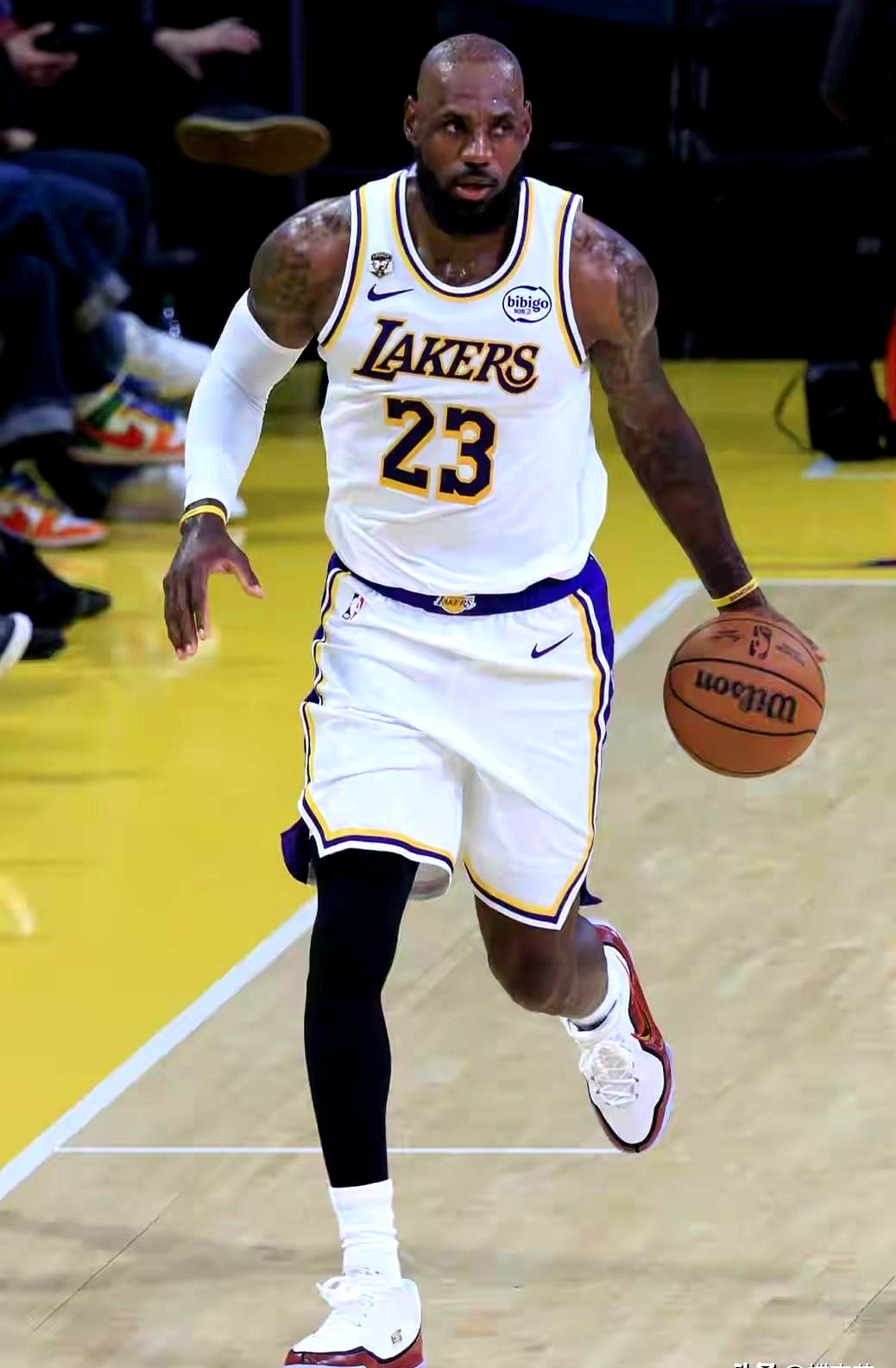 41岁的詹姆斯，季后赛打得跟个新秀似的！    2026年NBA季后赛...