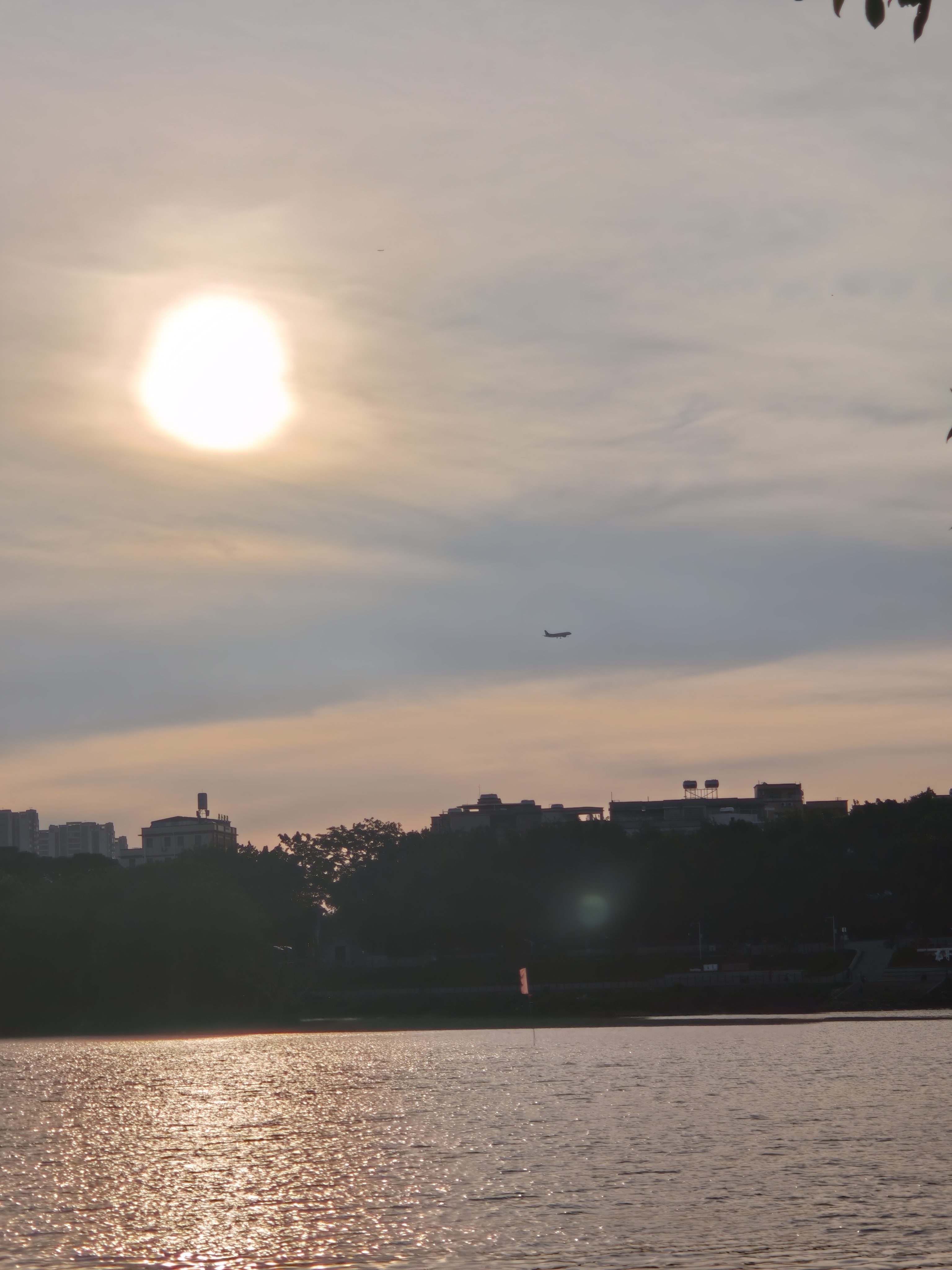 流溪河，渔舟晚唱