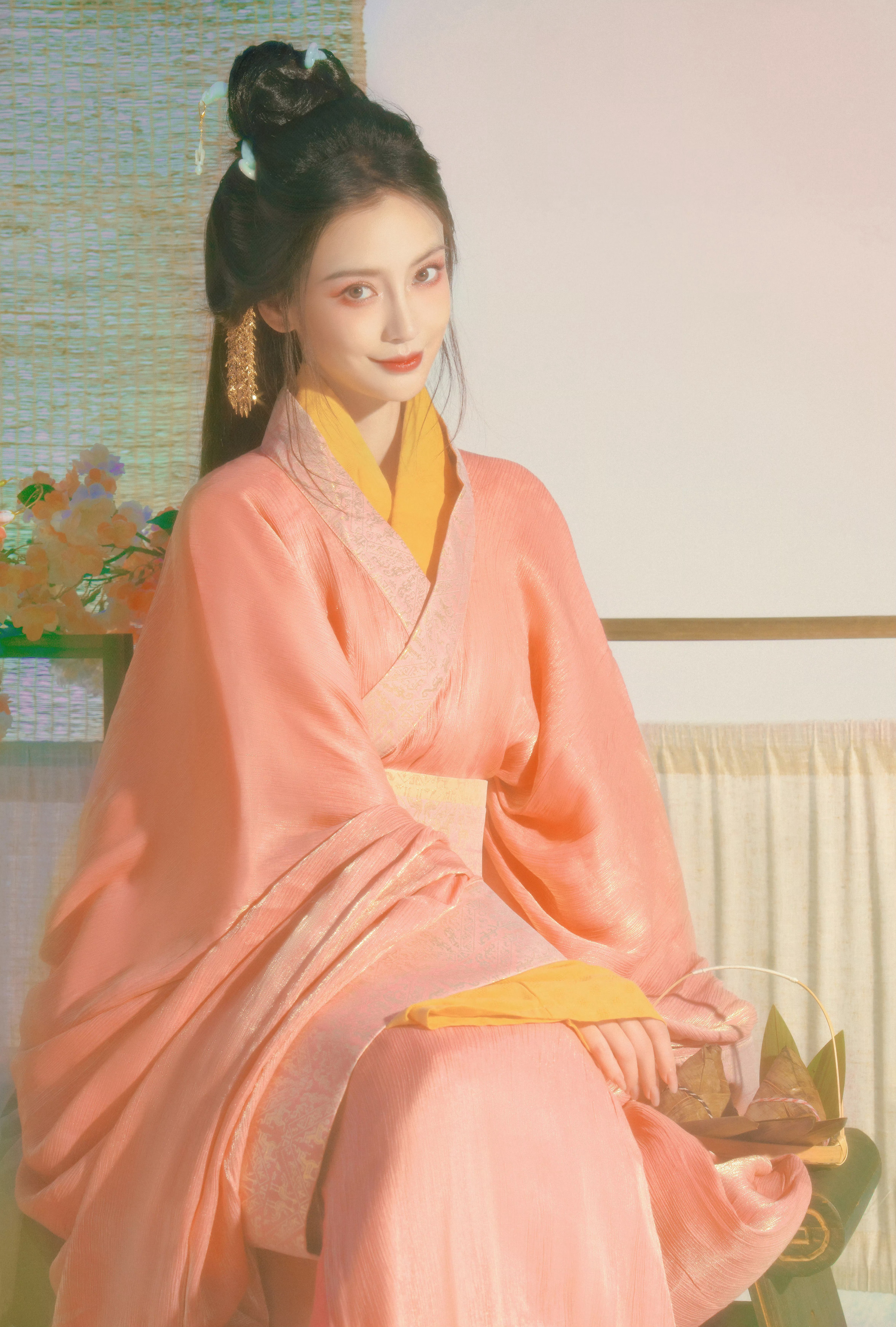 杨颖（297）
高冷女神展颜笑，尽夜为我吹玉箫。
#angelababy回应被说显老# ​