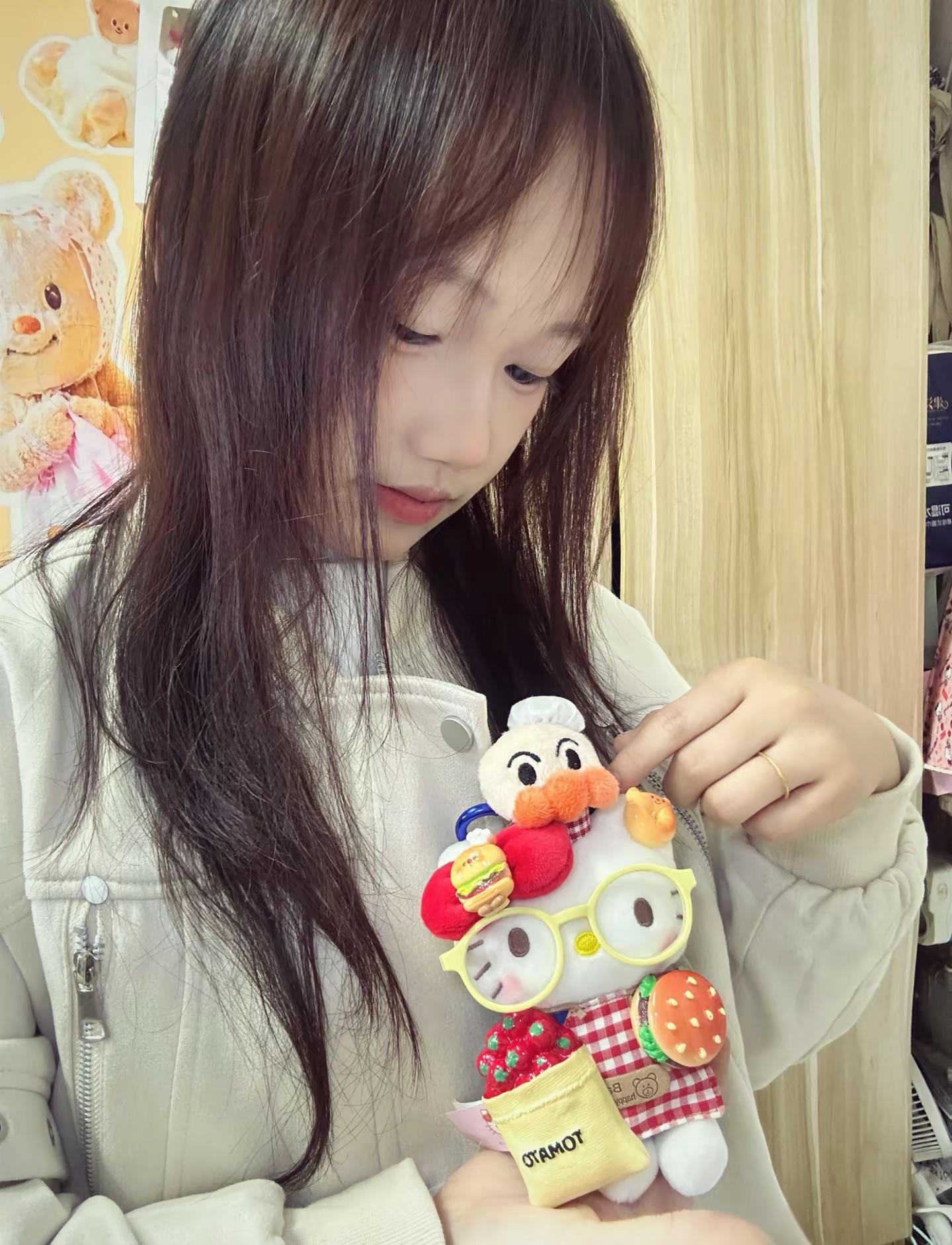 真正的亲密关系不是朋友圈的合照 而是素颜和眼泪都被允许