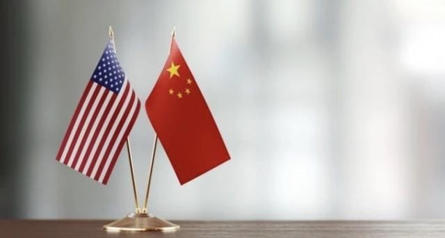 美国这回真破防了！等了大半天没等来战争，反倒等来大陆一套“不统而统”的慢功夫！不跟你硬碰硬，就是一圈一圈往里收，等你反应过来，台海局面已经彻底变了！
过去几年，围绕台海局势的各种预测层出不穷。一些外部力量不断炒作所谓“冲突时间表”，甚至试图通过军事部署、舆论制造来影响地区局势。
然而，现实发展并没有