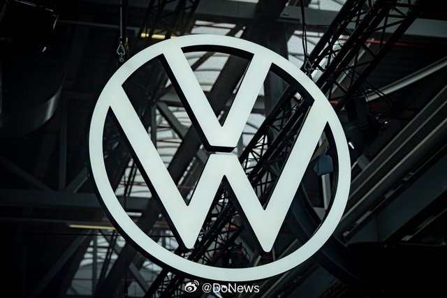 【大众中国：已在合肥正式获得L3级自动驾驶道路测试牌照】大众中国表示，大众汽车集团（中国）已在合肥正式获得L3级自动驾驶道路测试牌照，并已在合肥启动L3级技术的真实道路测试与数据采集。 ​