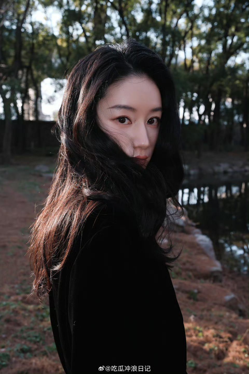 #郭晓婷差点在日本女团出道#原来郭晓婷差点在日本女团出道！！！千禧年的时候日本著名娱乐公司艾回曾找过郭晓婷 差点(签约)郭晓婷五音不全 当时跳了一段王心凌的唱跳，然后艾回就让她去做日本练习生 差点就能看到爱豆郭晓婷了#郭晓婷# ​