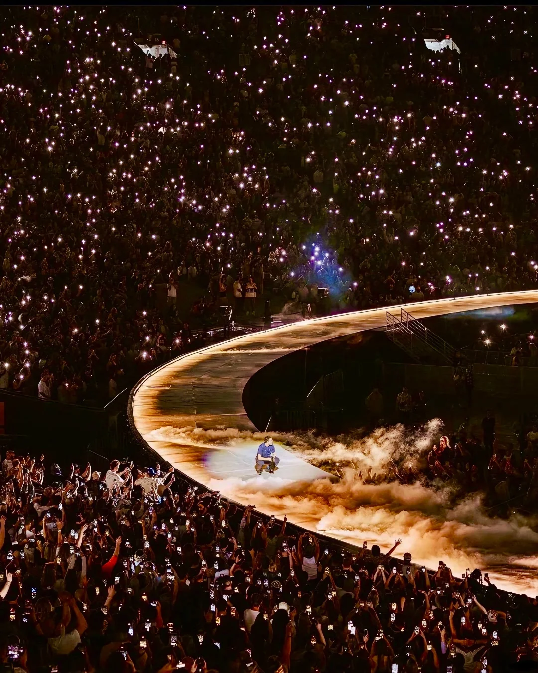 一条“护城河”，让万人演出充满“零距离”温度