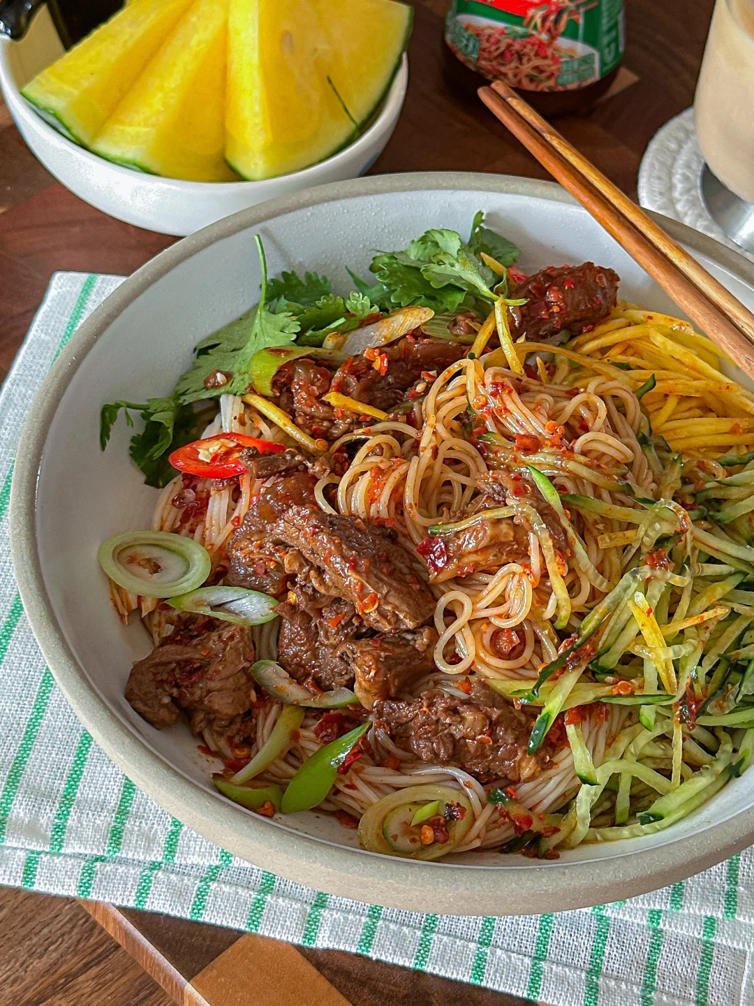 川香麻辣的牛肉拌面🍜香香辣辣太好吃了❗️