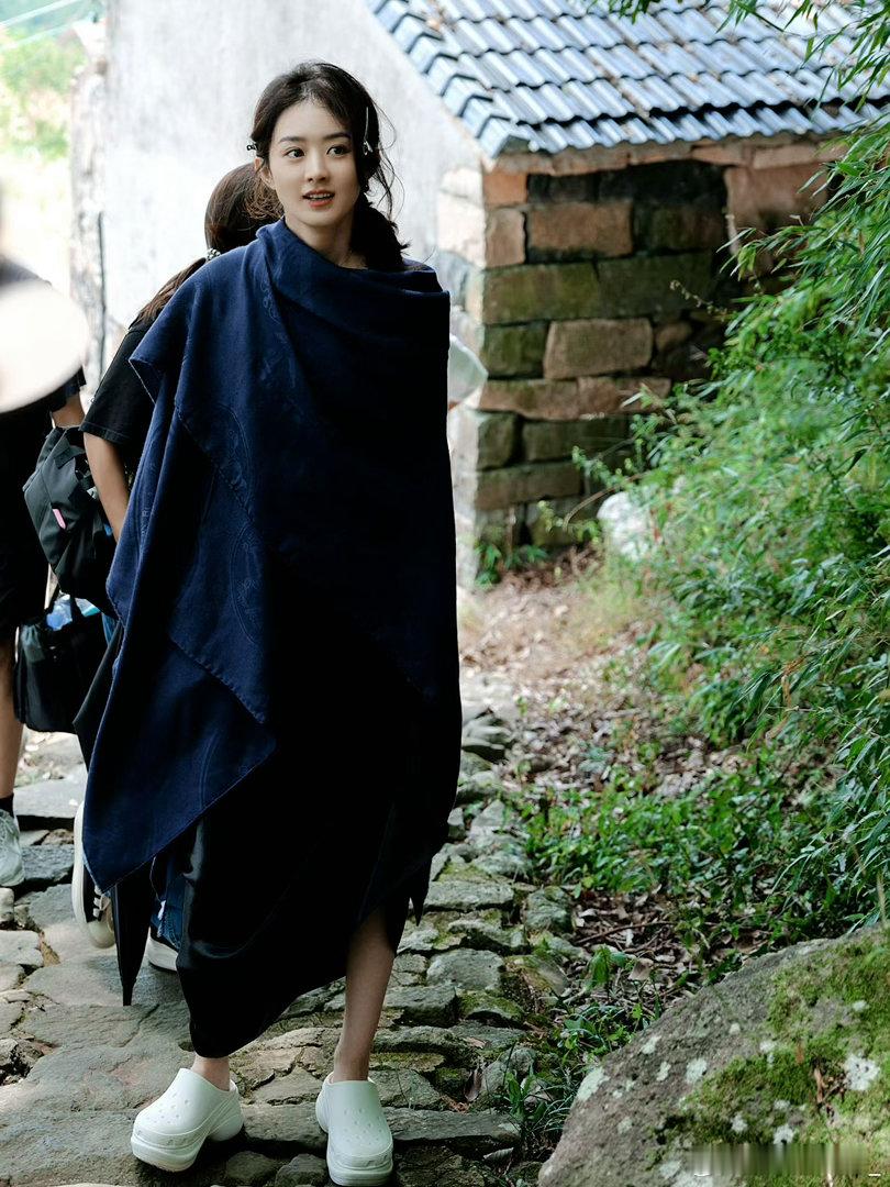 #赵丽颖[超话]# 老婆你也太美啦 ​
