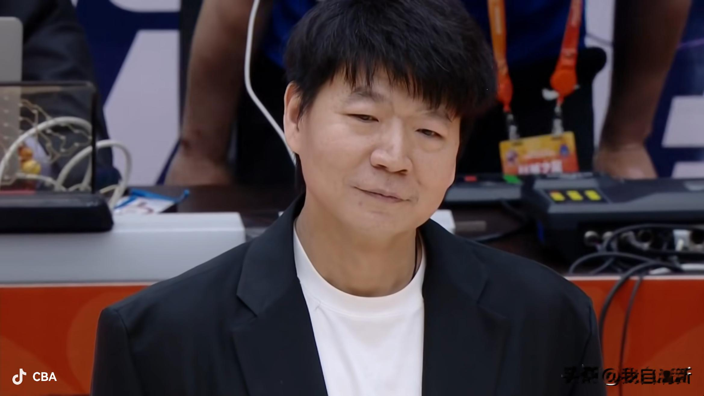 邱彪下课倒计时：山东男篮的至暗时刻 主场77-67，山东男篮在季后赛的...