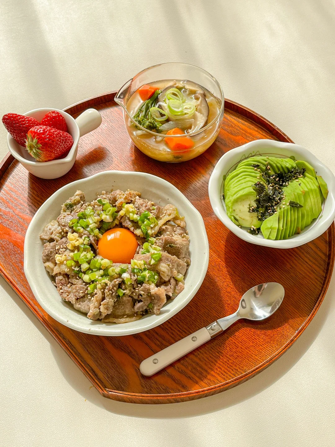 一人食｜这碗日式葱盐烤肉饭真的太香了！