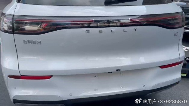 【深圳老铁信任，吉利银河E5升级电吸门，专车专用，无损安装，完美交车，找小陈改装。>> 深圳老铁信任，吉利银河E5升级电吸门，专车专用，无损安装，完美交车，找小陈改装。 (来自 ​
