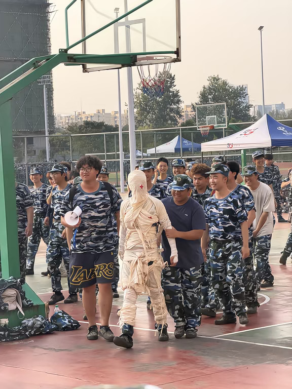 军训包扎be like第二弹