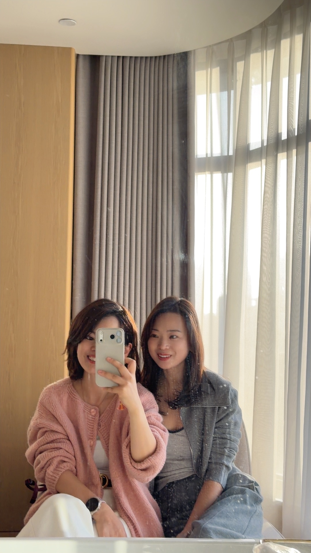 今年还是第一次会晤（可能也是最后一次）。 ​​​