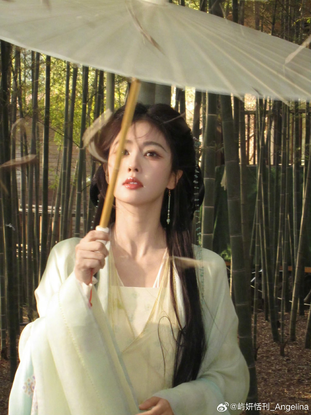 #白鹿[超话]# 🍍#白鹿叶璃#🍍#白鹿莫离#

小乖下次换你心动就知道我有多难受了

​