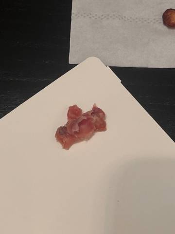 不知道为啥 我特别喜欢啃骨头 特别是上面的软骨 我感觉比肉好吃 每次酸...