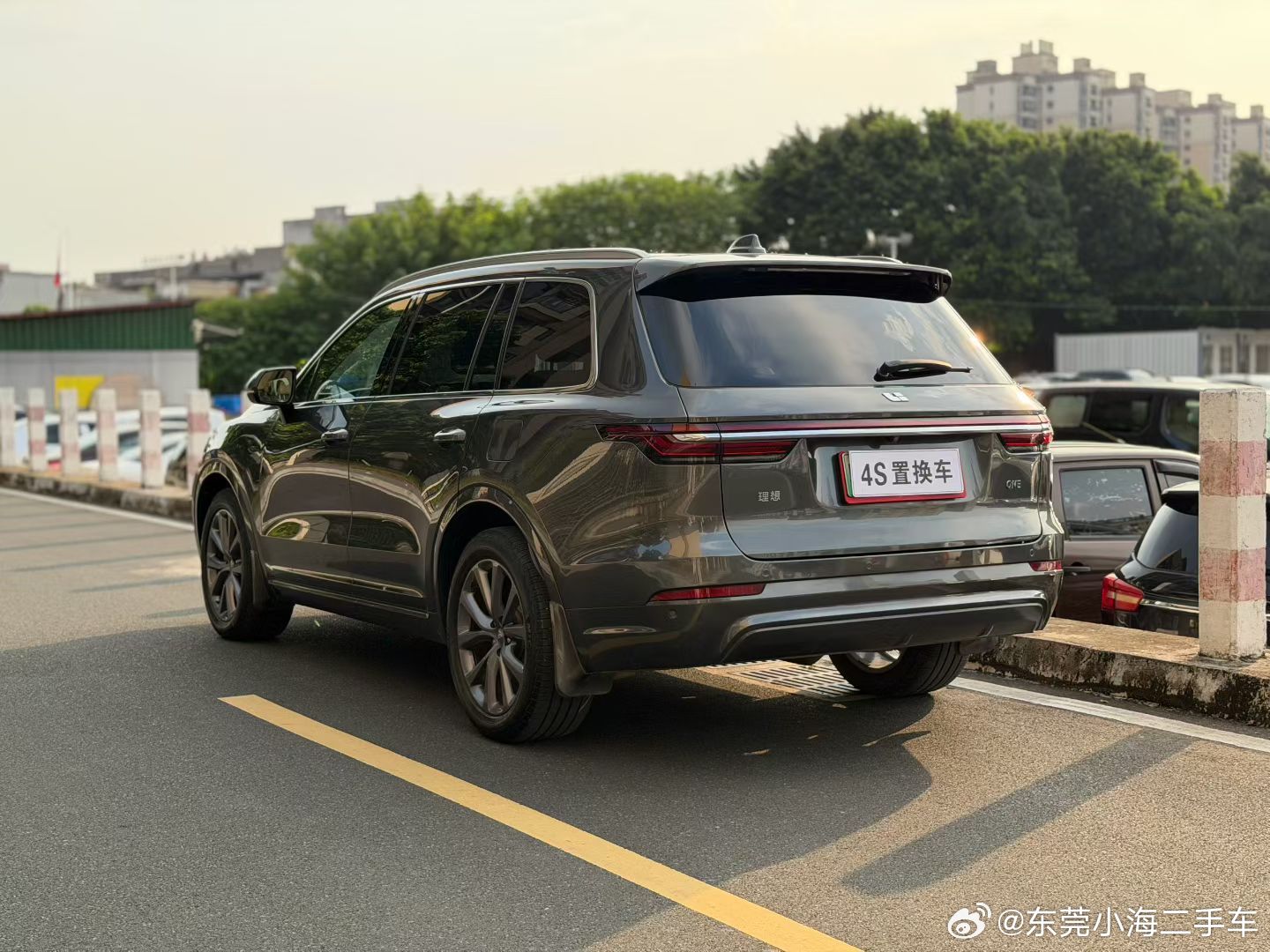 【东莞现车｜20款理想ONE】
上牌：2021年7月｜表显10.8万公里
动力：1.2T增程式
📝车况说明：过户0次，车况三包，无重大事故/泡水/火烧，已过查博士第三方检测，维保记录可查，保险到27年7月8日
🤝支持第三方上门检测，拒绝隐瞒车况
❤️坐标东莞，欢迎预约看车试驾
💰价格:96800（可谈）包过户 ​