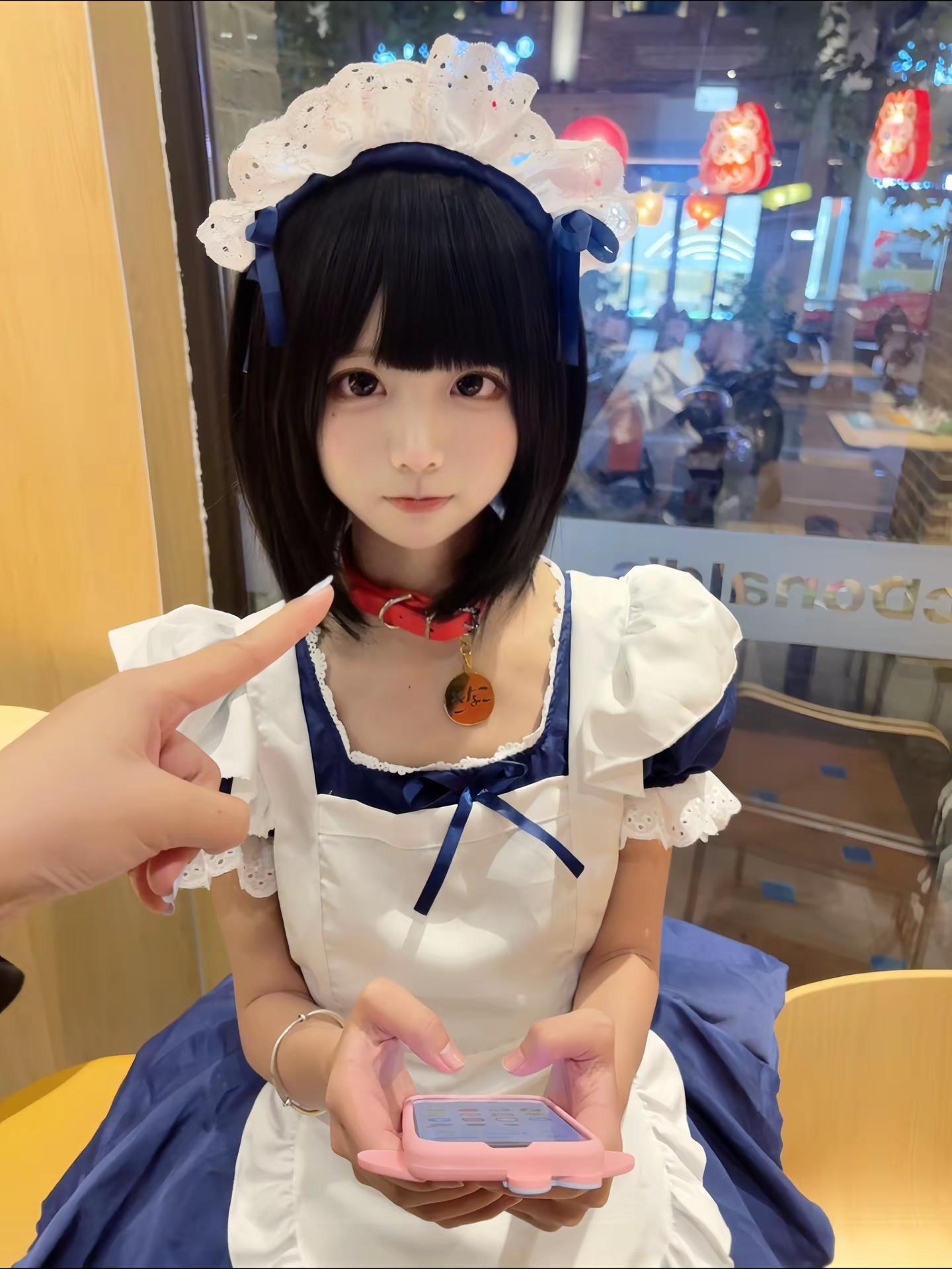 我性格实在恶劣，但胜在脸实在乖