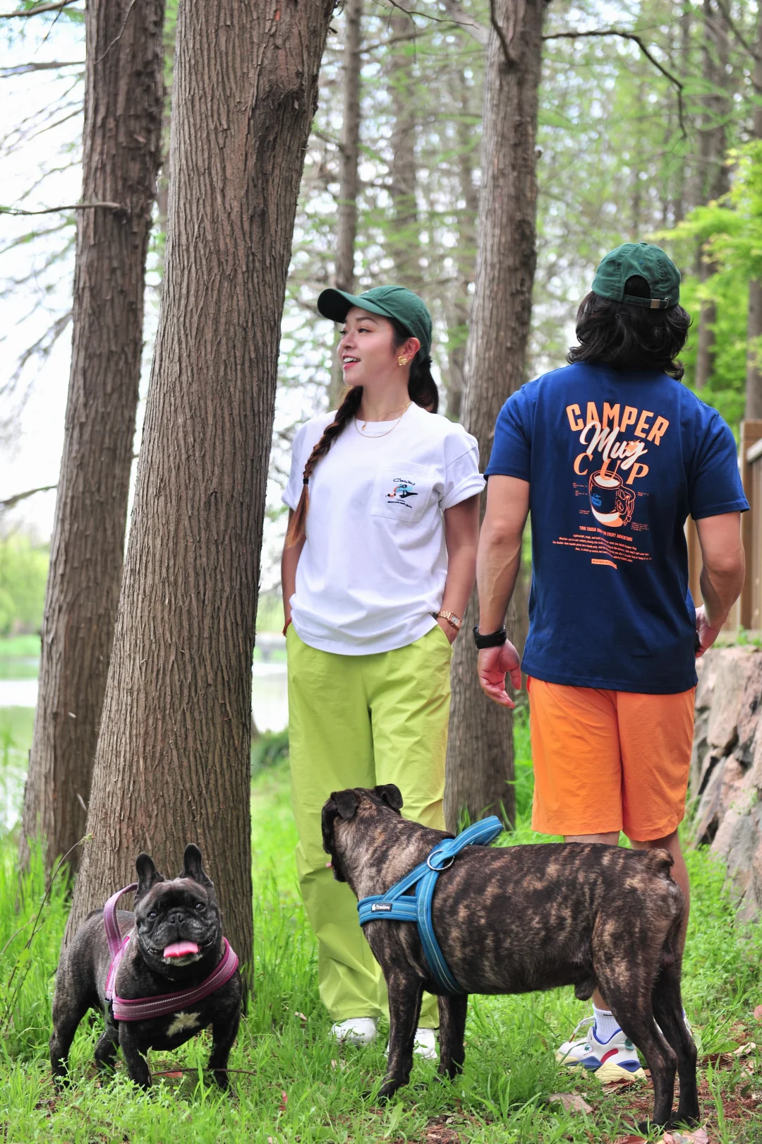 终于找到那种“不用想穿什么”的户外情侣穿搭