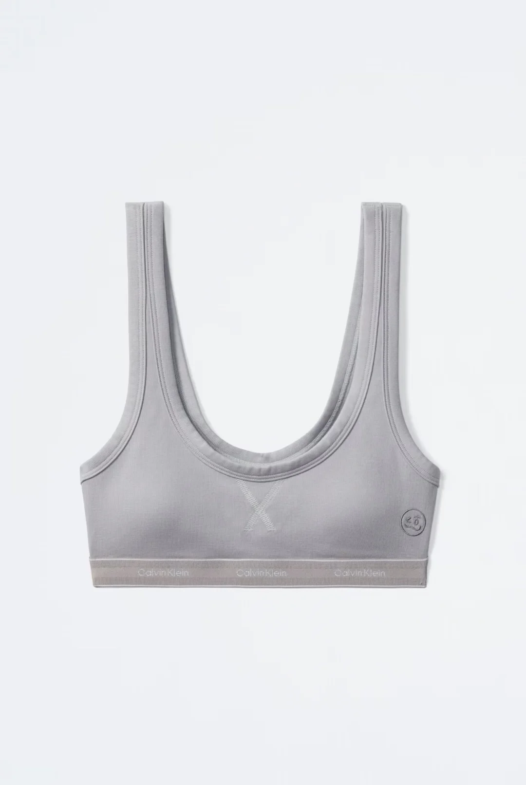 人手一件 CKJK联名服装