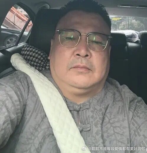 #郑钦文对手用中文感谢粉丝#
懂事

#带你看大叔[超话]# 
一个能让你沉沦的人 ​