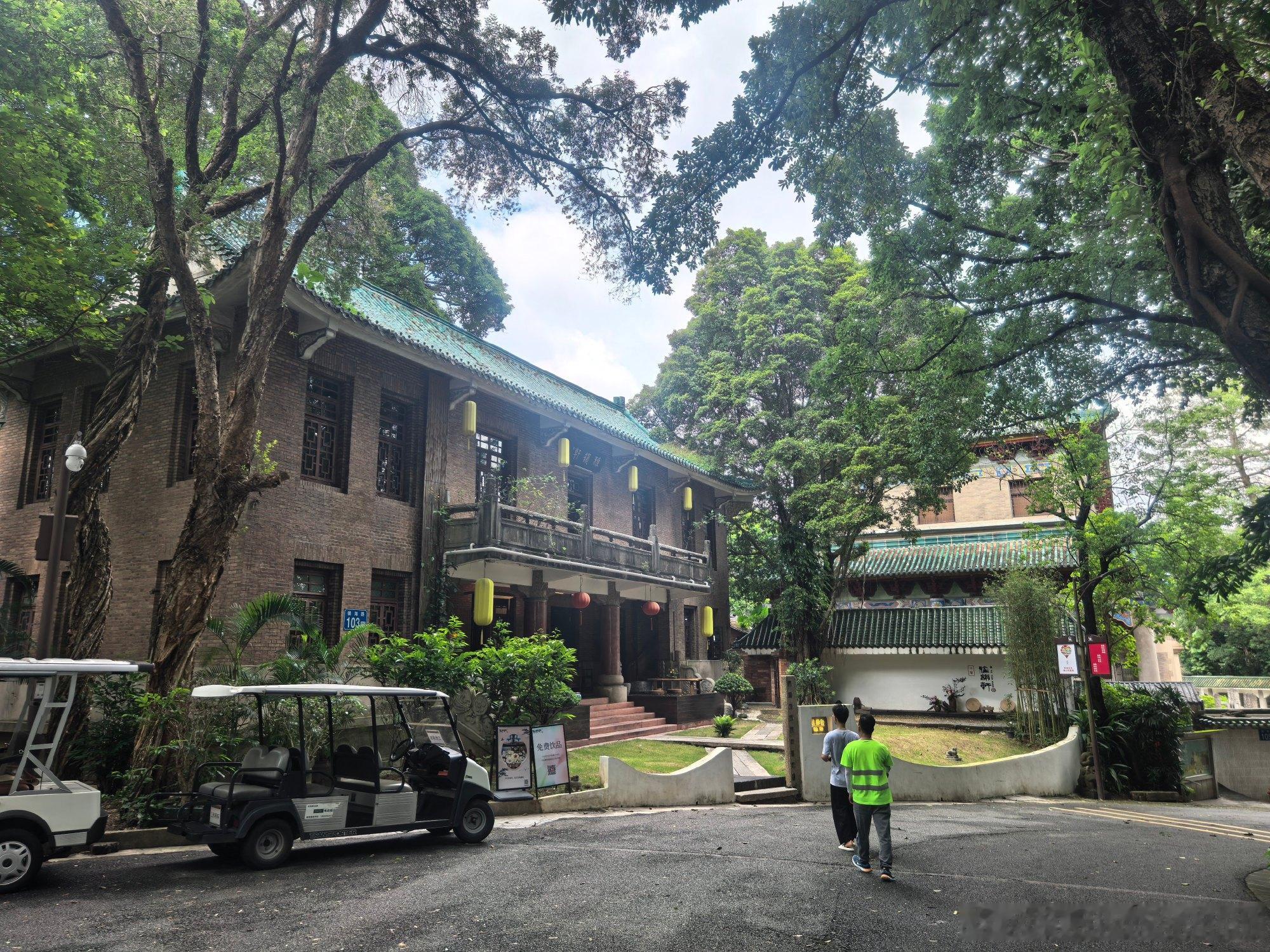 六月初一，母亲当天只安排一个检查项目，难得的空闲我就去一趟三元宫，碰巧...