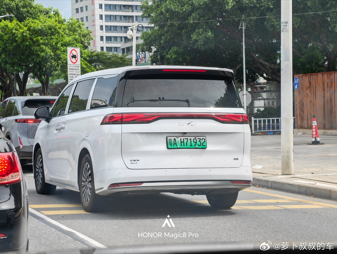 M9旗舰到处跑，比亚迪这款M9 MPV应该是最低调的一台。近年来，比亚迪的新车几乎款款爆款，估计只有比亚迪夏这款MPV一上市就被雪藏。 ​