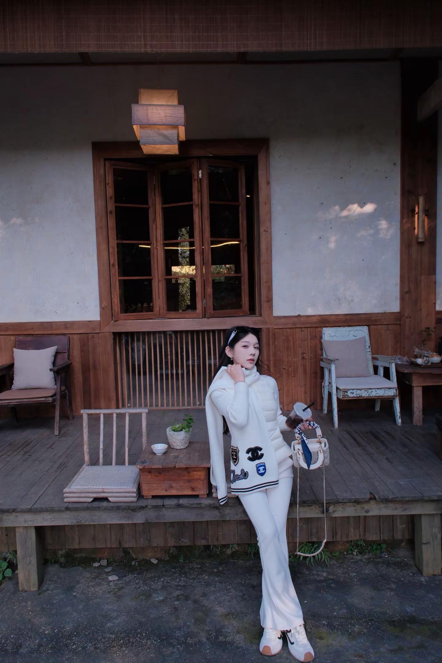 女人一身白 走哪都发财～