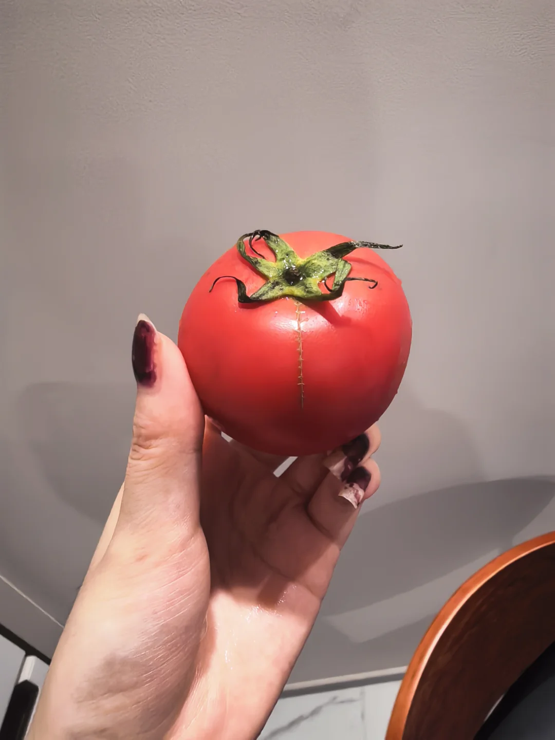 我侄女说这是番茄的人中