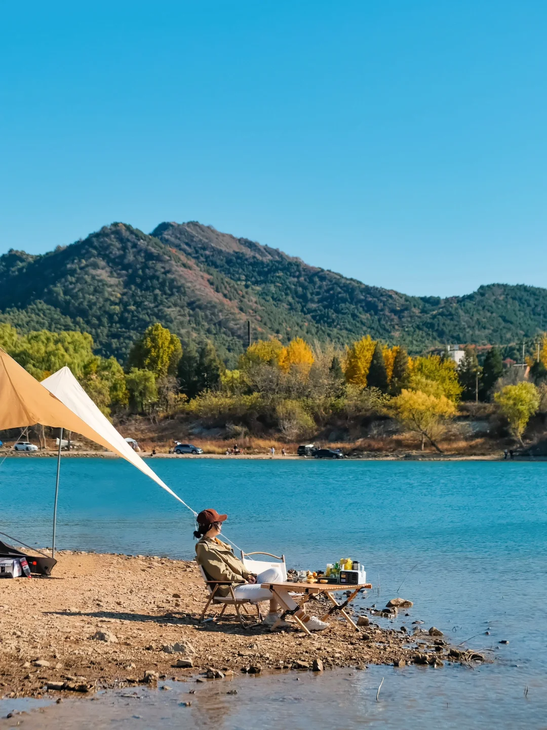 湖边赏秋🍁京郊1h免费露营⛺️户外用电分享