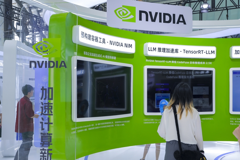 英伟达GPU在AI领域的地位看似稳固，实则面临挑战。黄仁勋认为AI芯片...