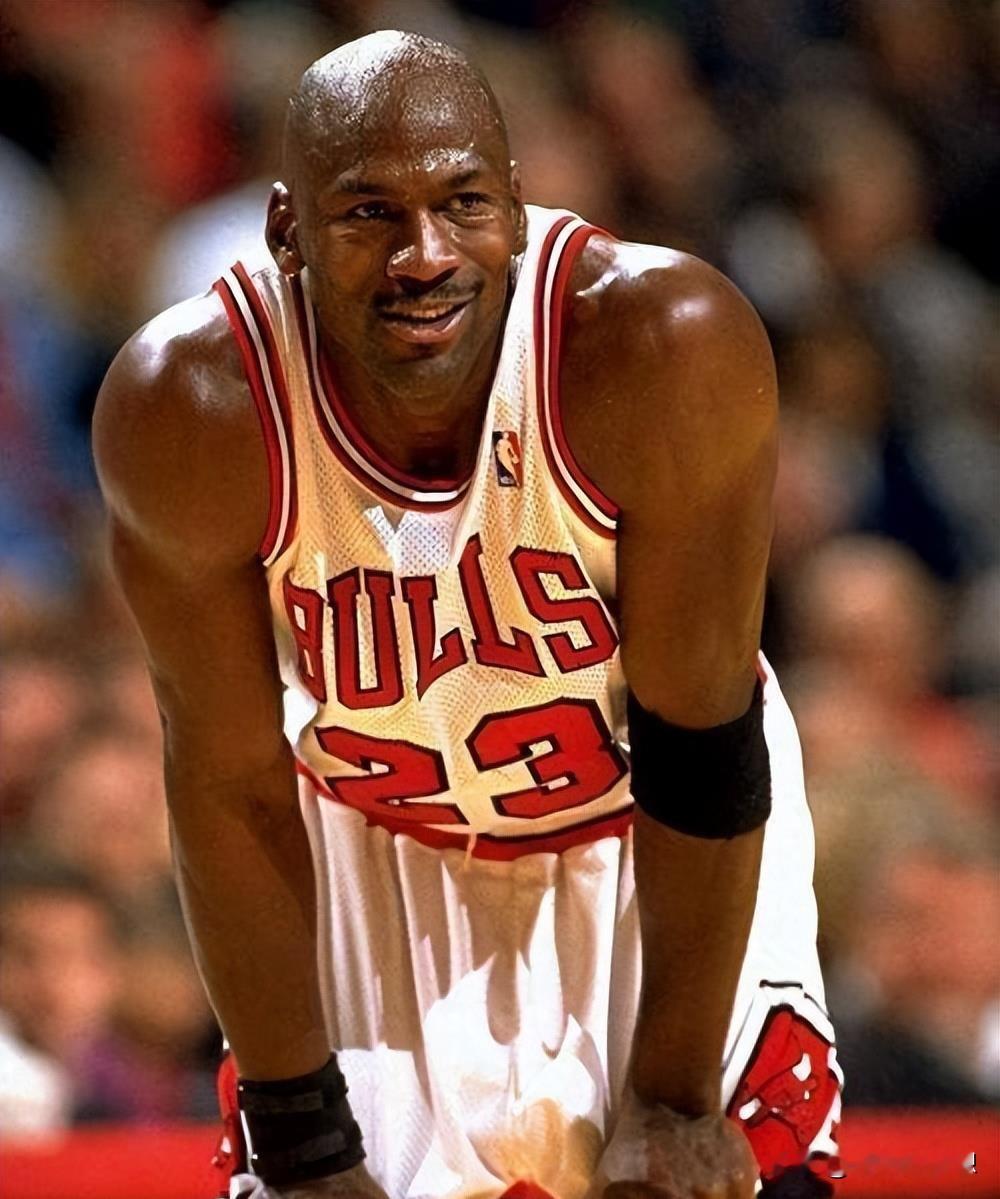 承认吧！这才是NBA历史最难被打破的十大纪录！  1乔丹 6冠+6FM...