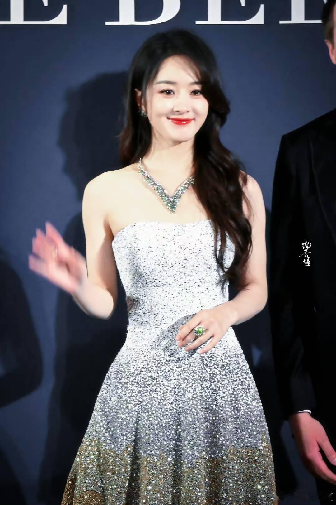 #赵丽颖[超话]# 
今晚的月色很美 ​