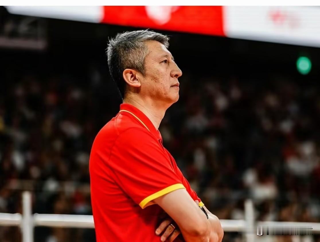 这就是差距? 日本晋级决赛后, 日媒一针见血，指出中国男篮出局原因。

​9月18日，爱知·名古屋亚运会男篮半决赛上演中日对决，中国男篮以78比97不敌日本队，无缘决赛，将在铜牌争夺战面对伊朗队，这场比赛的结果，很多球迷赛前很难预料。

部分计分曾闪出78分，官方后续更正为77比97，输20分、最大