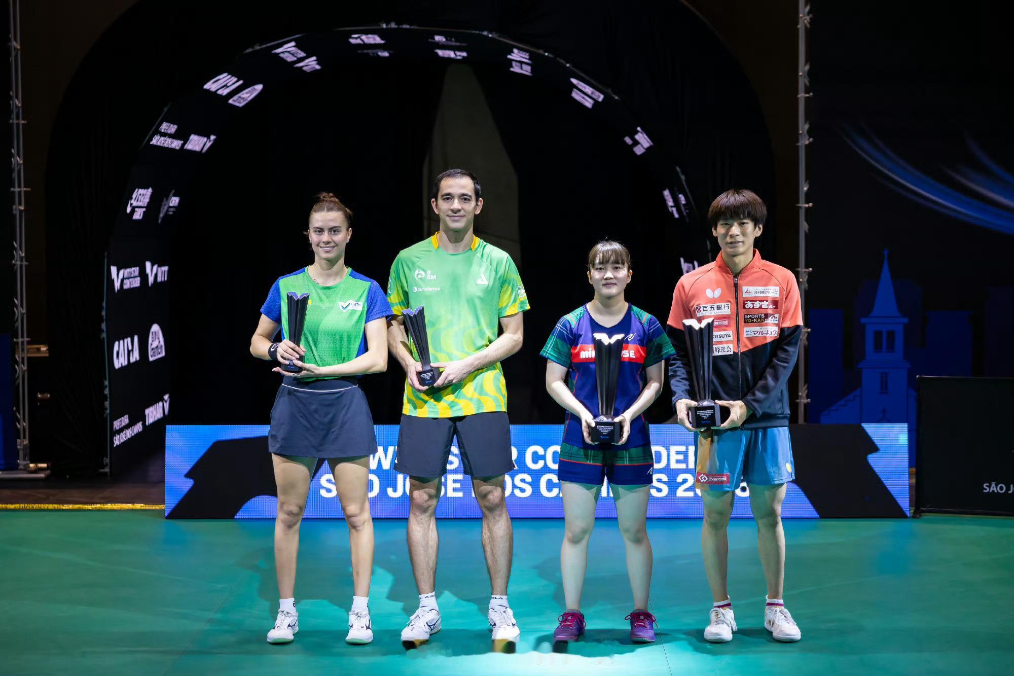 混双决赛，户上隼辅/大藤沙月3-1战胜雨果·卡尔德拉诺/高桥布鲁娜，获...