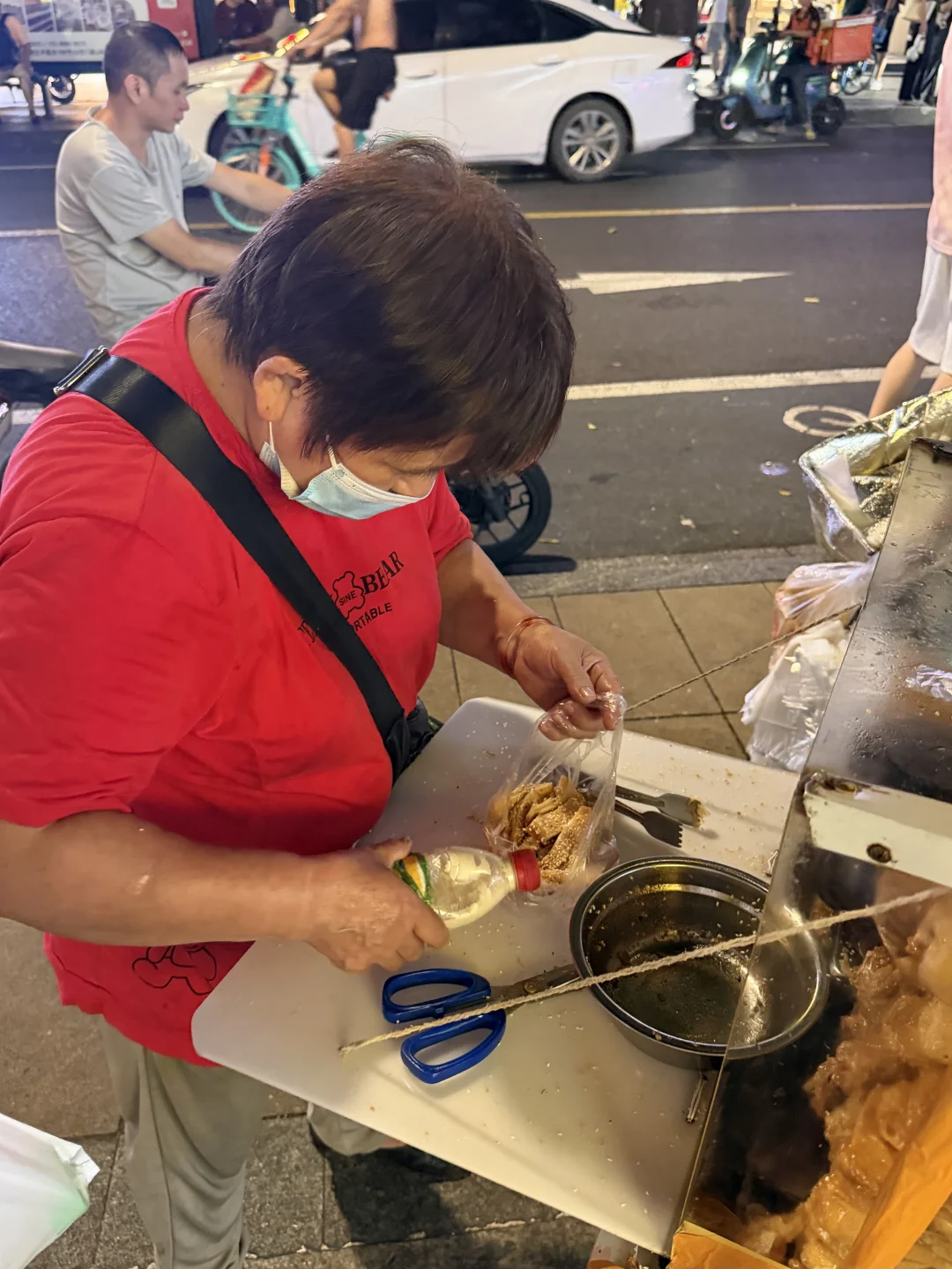 来西华路记住这个阿姨！！！