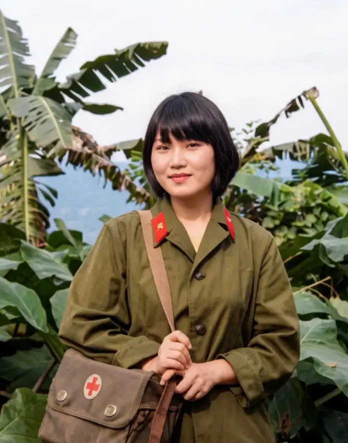 1986年，16岁的赵新红入伍穿军装拍下的照片，赵新红入伍后被编入21集团军61