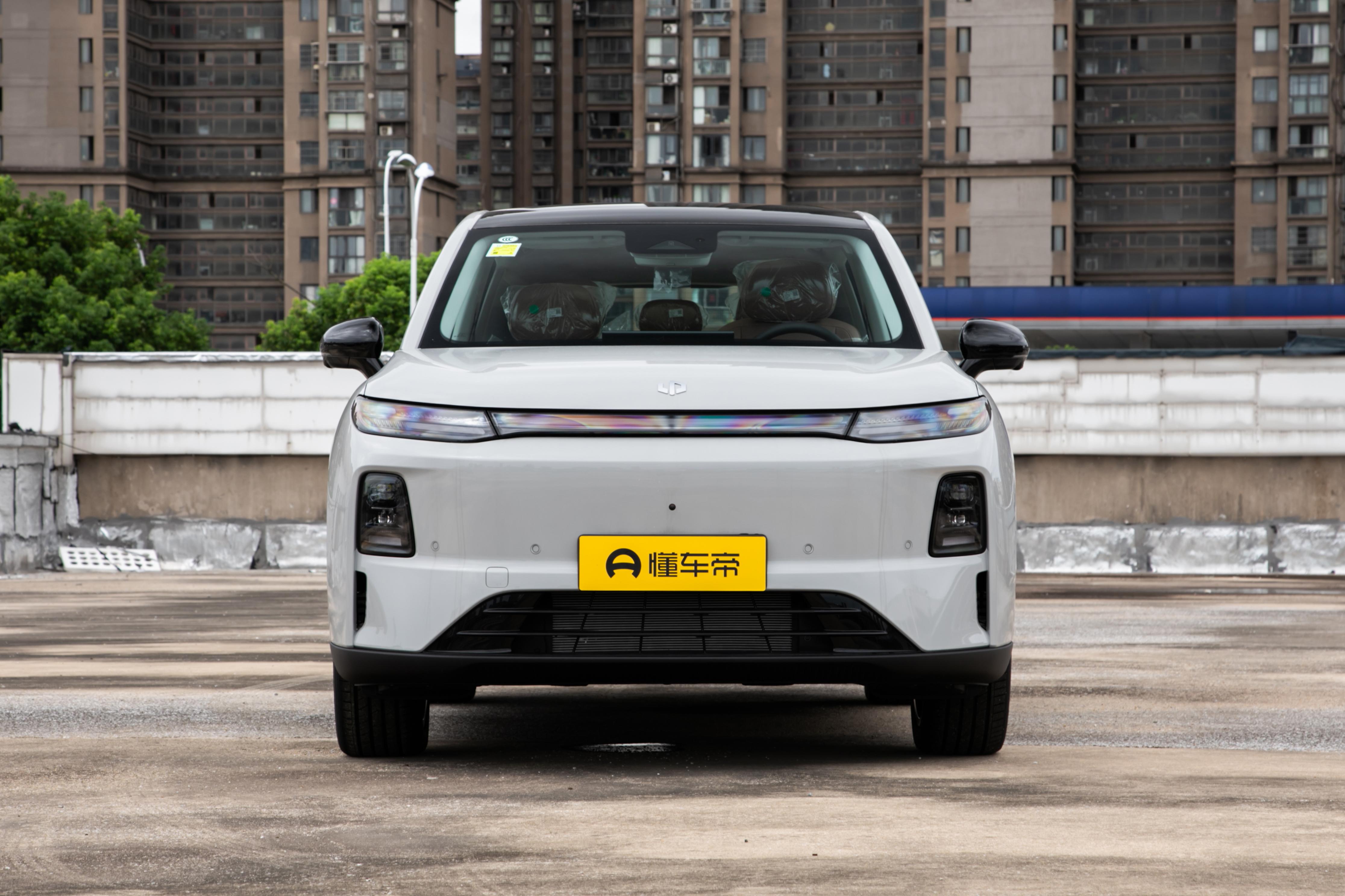 零跑C10：家用SUV里的&34;闷声性价比&34;
零跑C10这台车，我一直觉得它是那种&