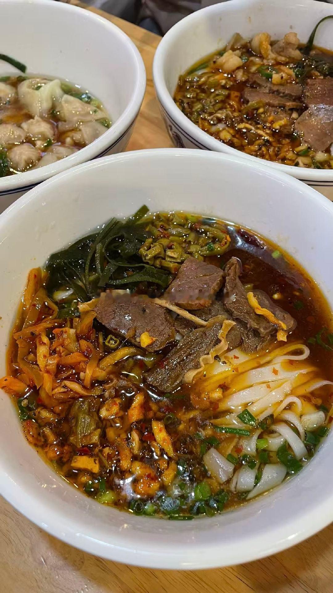 4624多单已全部离场，利润落袋，接下来就让行情自行震荡运行。老李先去吃个饭休整，大家管好手中仓位，带好止损，后续新的布局机会我会及时同步给大家。[不愧是你]#哈登降薪1200万续约##A股黄金股多股涨停##黄金##金价# ​