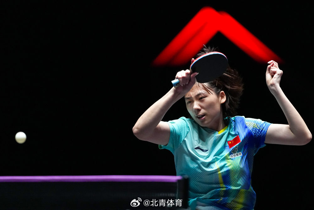 #国乒澳门赛仅获一银##陈熠3比4惜败张本美和# 陈熠决赛不敌张本美和 国乒仅获一个亚军

9月13日晚，世界乒乓球职业大联盟（WTT）澳门冠军赛女单决赛落下帷幕，国乒选手陈熠在3比4不敌日本球员张本美和，获得亚军。此役过后，中国队在女单和男单两个项目上均无缘冠军，其中男单选手连四强都没能进入。

 ​