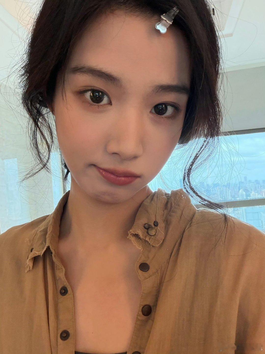 #卢昱晓[超话]# lyx#卢昱晓小巷人家# lyx#卢昱晓李佳#

我的青春轰轰烈烈 但主角不是我 却是你

​