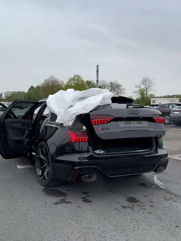 现车 急售🙏105万题全新26款奥迪rs6