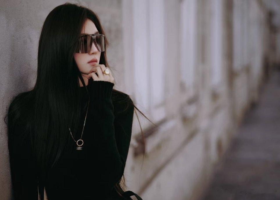 #孙千[超话]# 帅气😎[打call][打call][打call][舔屏][舔屏][舔屏] ​