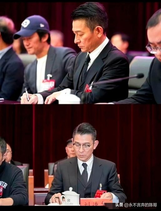 这也太帅了，64岁刘德华亮相新闻联播，出任影协副主席，人品、涵养 、尽业 ，刘德华没说的，好样的，这一身正装穿的，这可能是最帅的老干部了[呲牙]