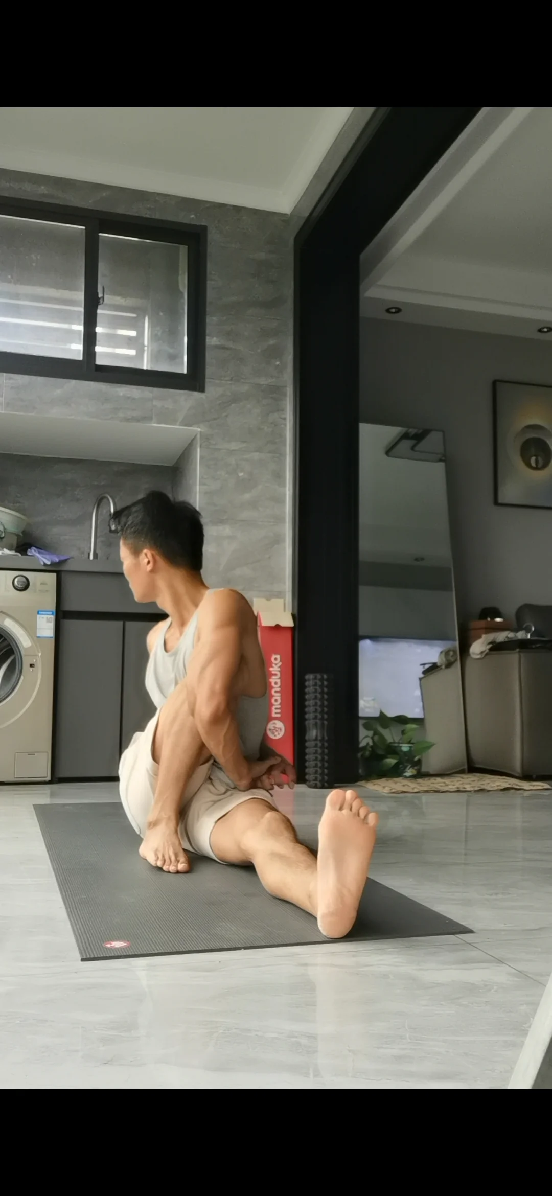 被这股力量折服了｜居家练瑜伽