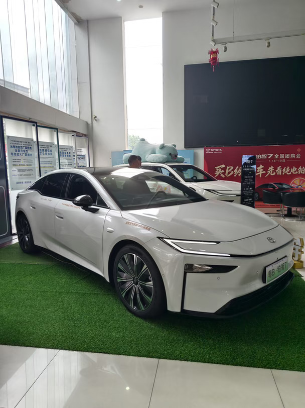 这台车，陪你通勤也陪你出游