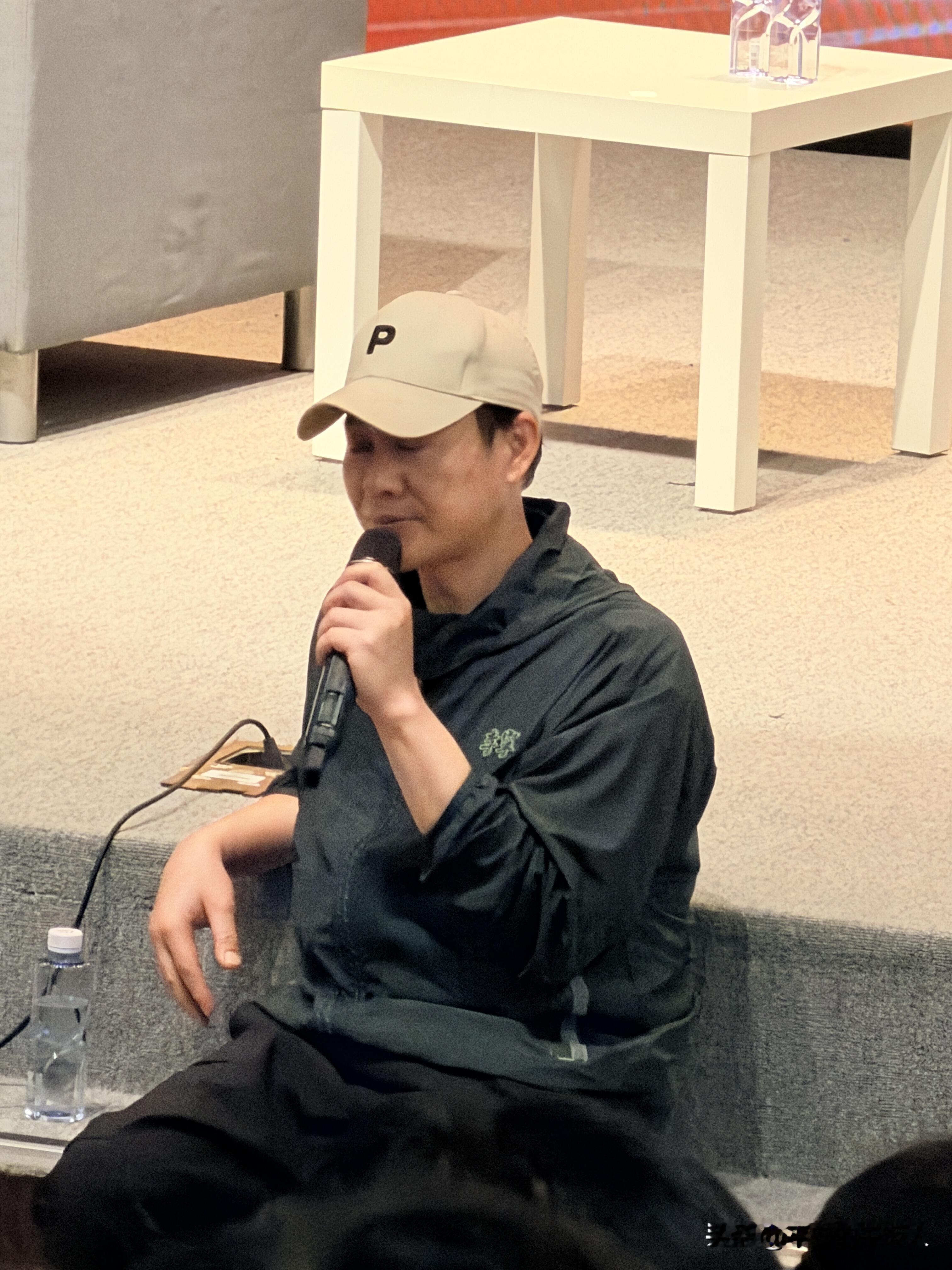 ＃秋季生活打卡季考古张颂文老师微博，老师拍的太美了。[赞]@张颂文 [心][心][心]