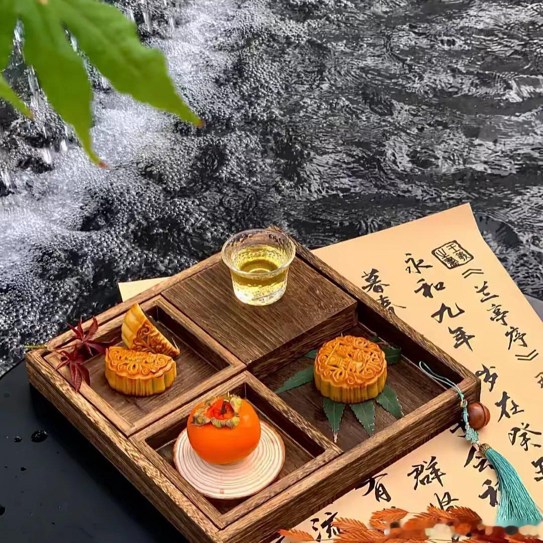 #陈奕恒[超话]# 中秋节，可爱的陈奕恒 ​