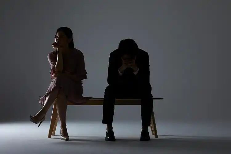 再谈：二婚家庭的真相  昨天还在说，二婚夫妻到底有没有感情？昨 晚我突...